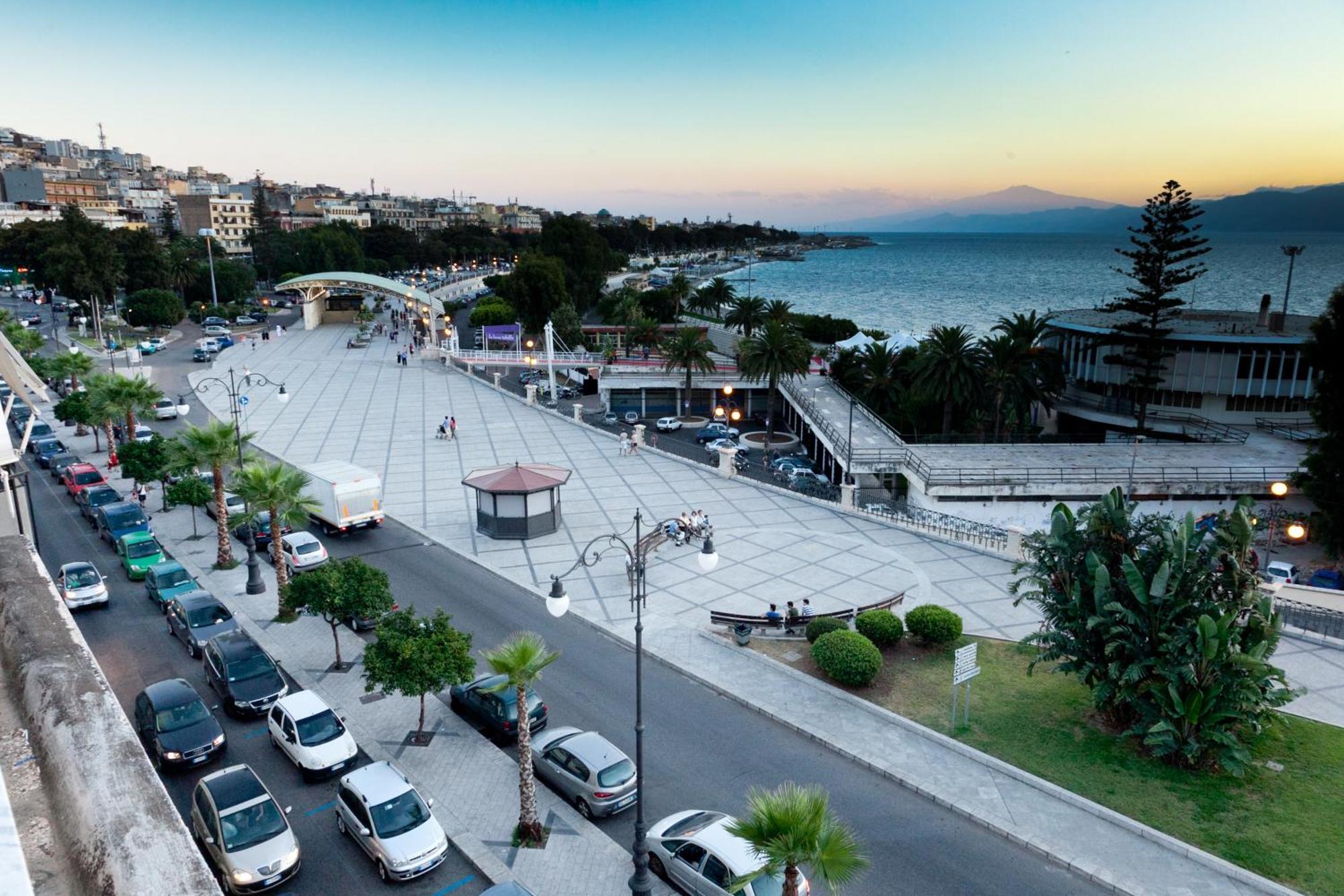 B&B Centrale Affittacamere Reggio Calabria Exterior foto