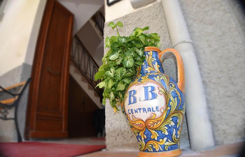 B&B Centrale Affittacamere Reggio Calabria Exterior foto